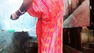 Indian housewife sapna take a mastrubation on