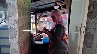 XXX |Thick Muslim Indonesian Milf