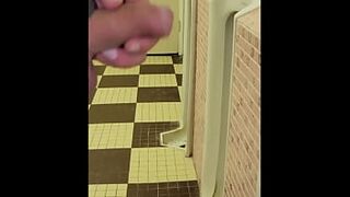 XNVIDEO - johnholmesjunior caught by stranger shooting huge cum load in nanaimo mens public bathroom