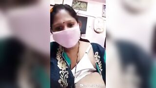 Desi Doodhwali Milf Aunty 2 Videos 2