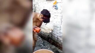 Desi Aunty Bathing Recorded In Punjabi Audio