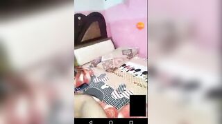 Bhabhi pussy drilled by husband using candle on video call with clear hindi talk | desi xxx