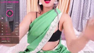 Hot NRI Bhabhi In Saree Cam Show - desi xxx