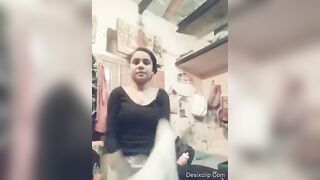 Beautiful Indian Cute Collage Girl Showing Pussy During Period With Talk - desixclip desi xxx