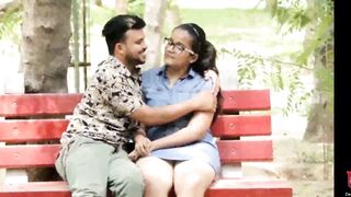 Desi babe with hot thighs smooched by boyfriend outdoor - desi xxx