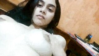 Hot And Sexy College Babe Making Nude Vdo - desixclip indianporngirl desi xxx