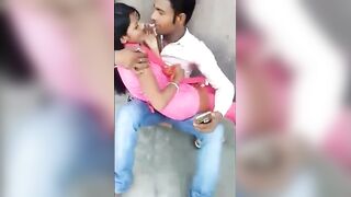 Desi lover kissing seen in open place - desivdo desi mms porn desi xxx