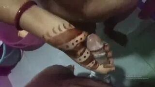 Wife masturbates with mehendi hands before sex video| XXX Hindi BF Videos XXXXX sex video - Indian Porn videos, Desi Blue Films, XXX Mms Clips