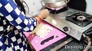 Housewife fucked by lover at Home Kitchen Hard - desixclip masahub2 desi xxx