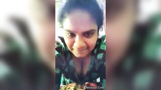 Fatty Indian girl showing nudity on selfie cam - desixclip iporn desi xxx